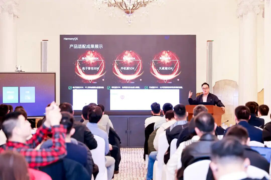 1761556719065047502.jpg 02.jpg